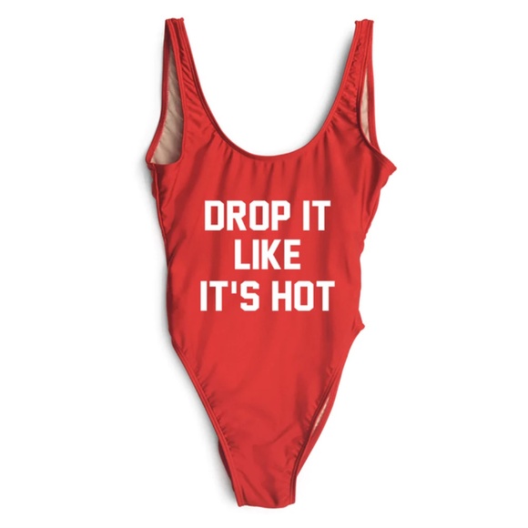 Brand New - In original sealed packaging - DROP IT LIKE IT'S HOT - One Piece - Picture 1 of 3